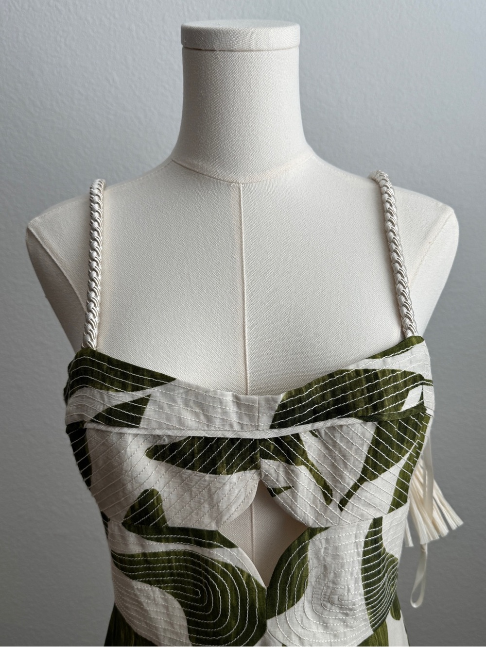 ANTONIO MELANI Olive & Cream Cutout Camisole - Picture 3 of 11